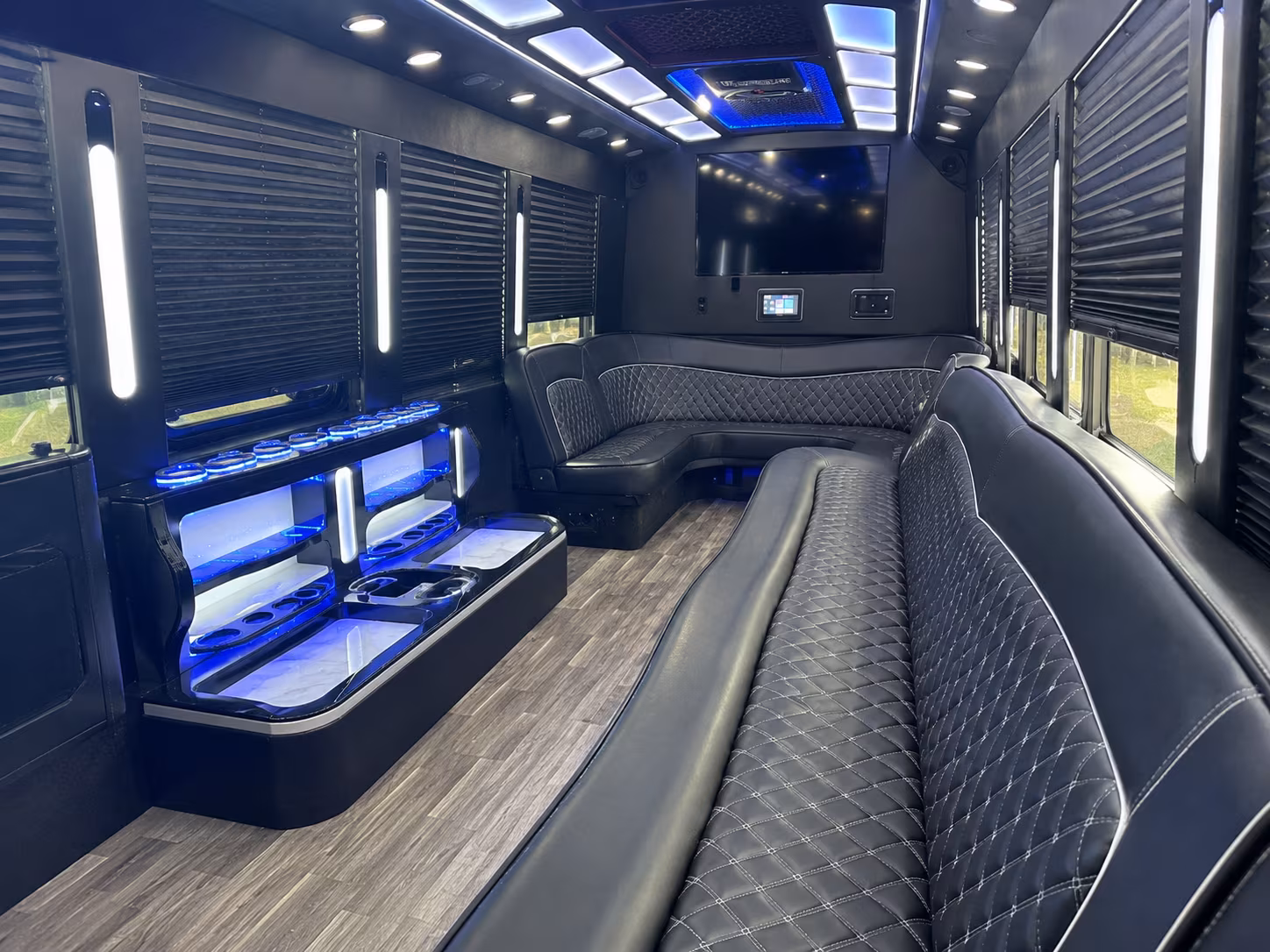 birthday party buses for newport news nights out on jefferson avenue and city center