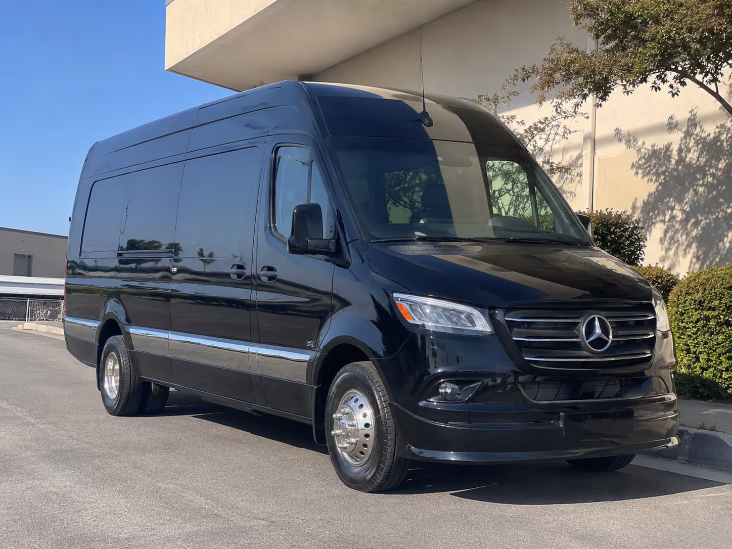 bus rental options for newport news trips