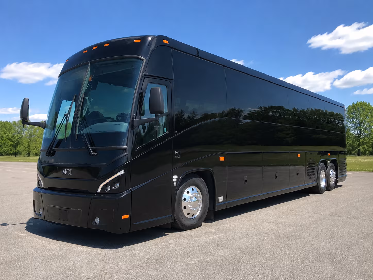 charter buses for newport news trade show groups flying into the region