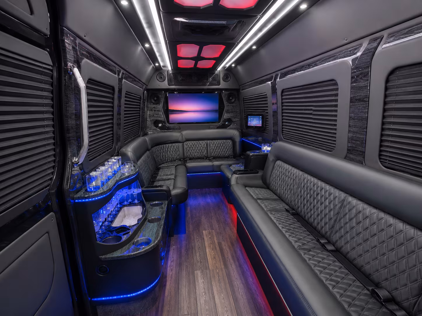 find and book transportation for your next airport transfer 1