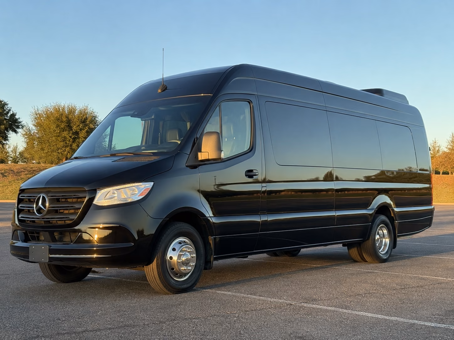find and book transportation for your next concert or music festival 1