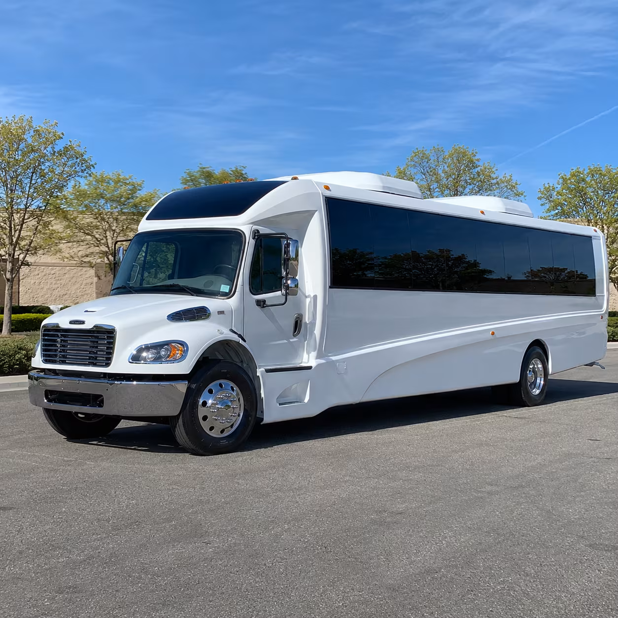 newport news 35 passenger minibus