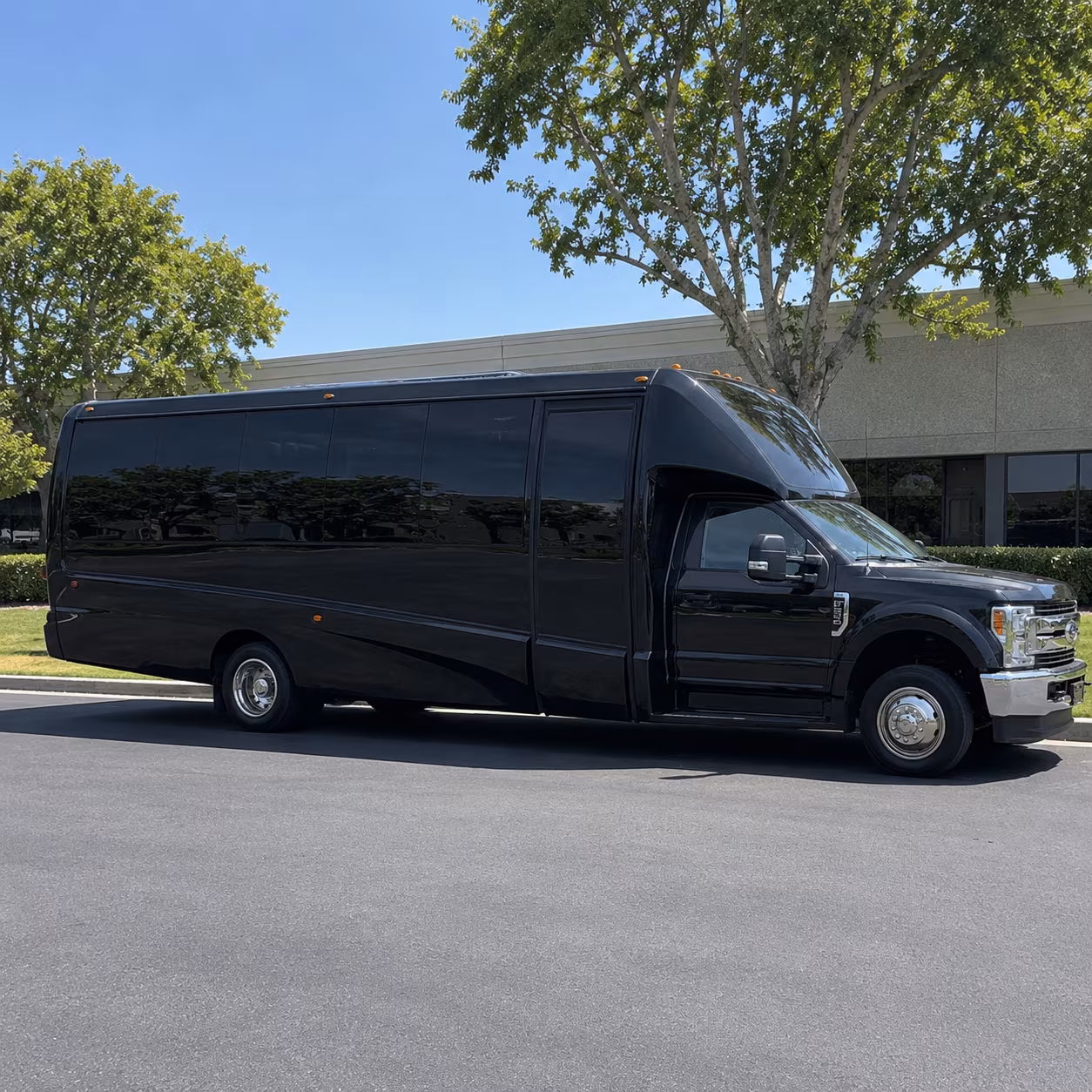 newport news prom party bus rental