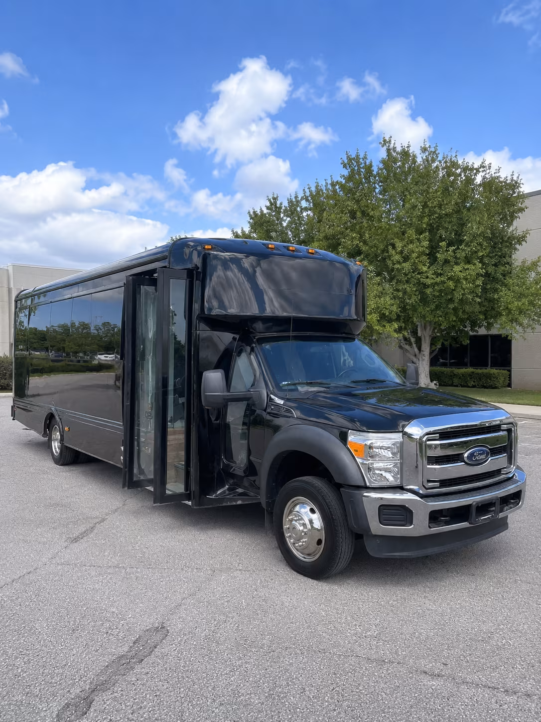 newport news wedding party bus rental