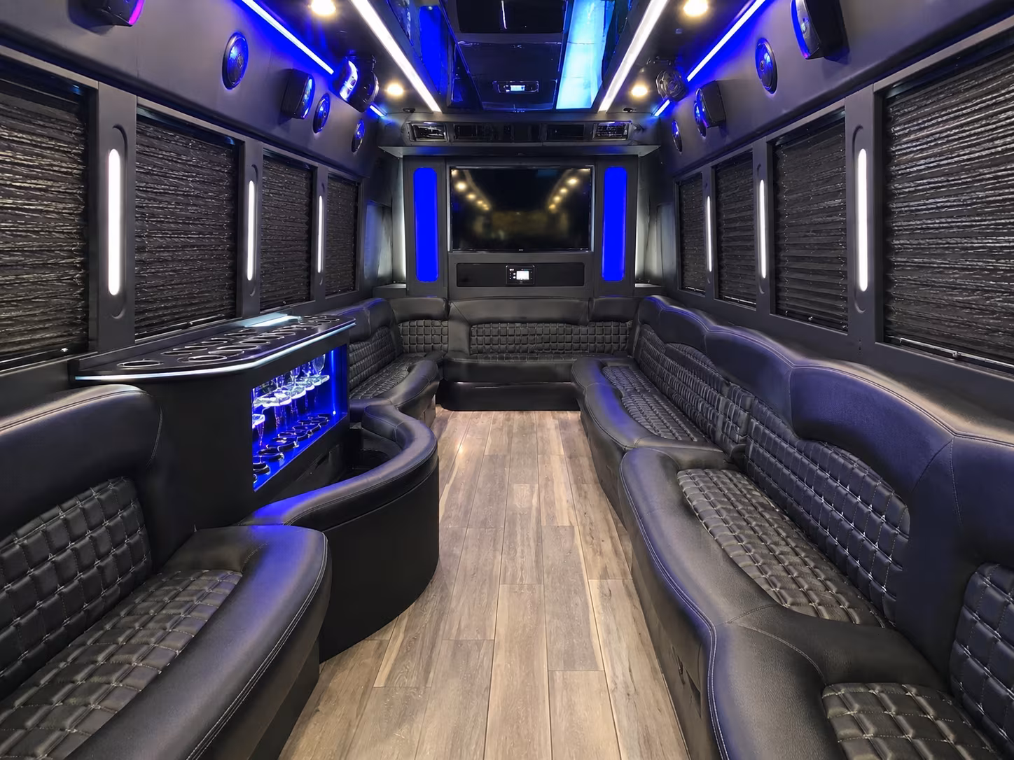 party buses and charter buses for tides games and norfolk sporting events