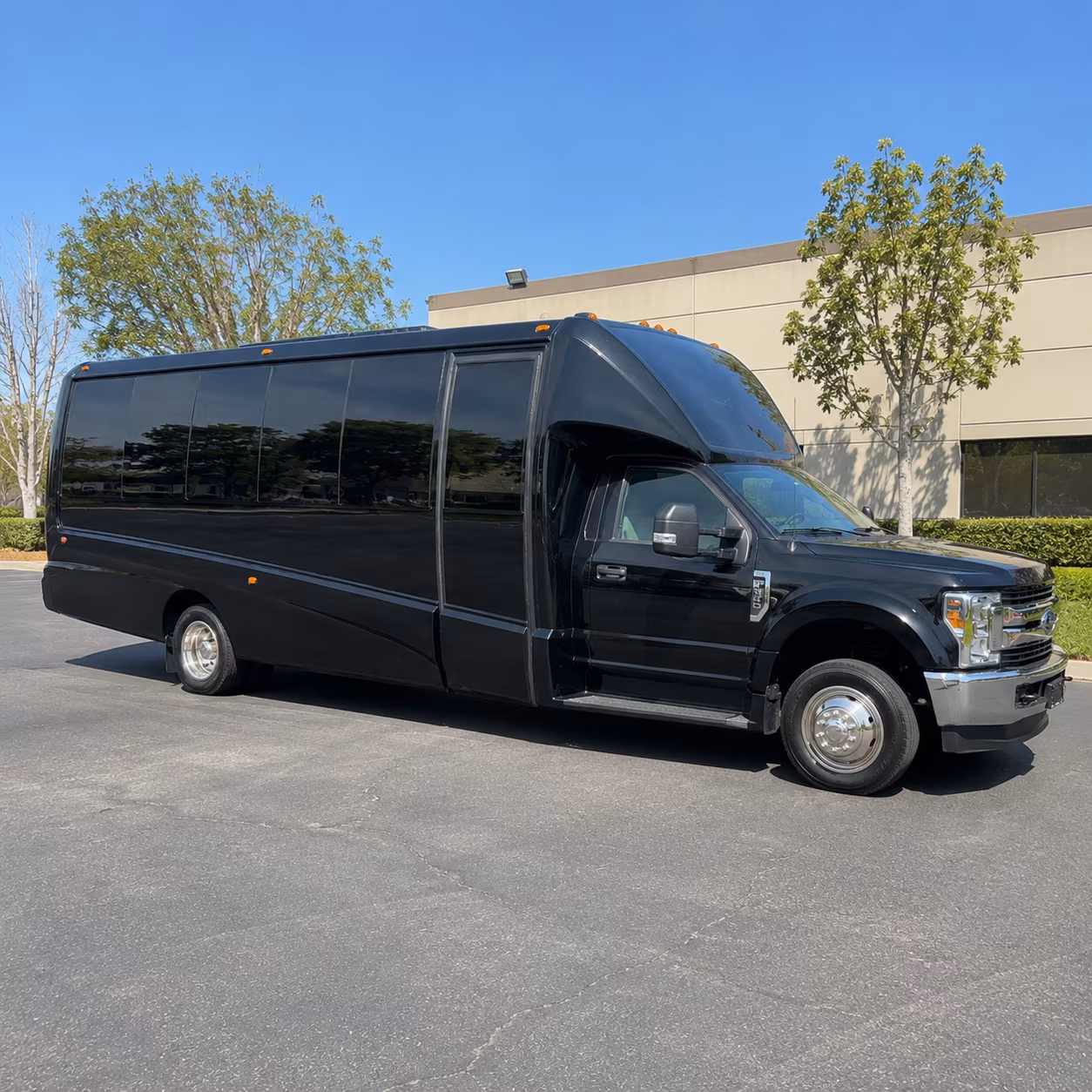 party buses to chartway arena and norfolk concert nights